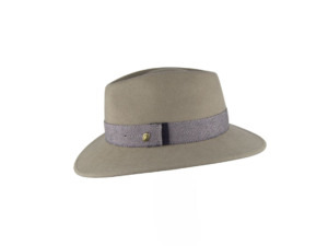 Sombrero beige con banda decorativa gris de diseño geométrico – Nieta de José